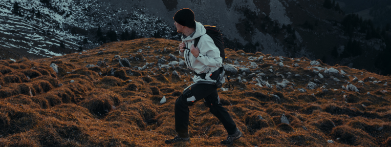 Do Acampamento Base ao Cume: O que o Hypershell X Significa para a Exploração Outdoor